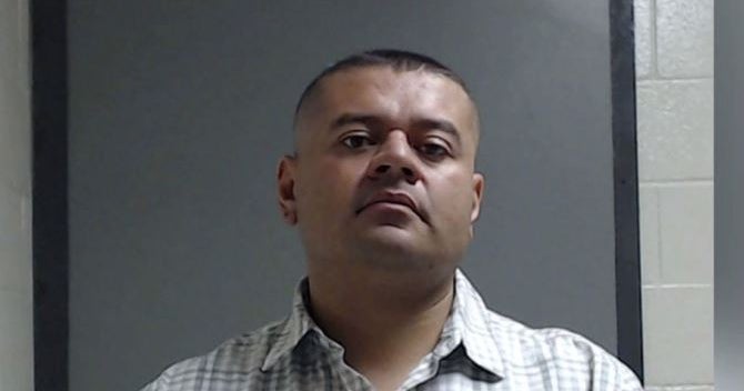 Texas cop charged after police dog dies in hot car - CBS News