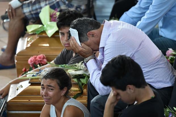 italy-funeral-gettyimages-596241102.jpg