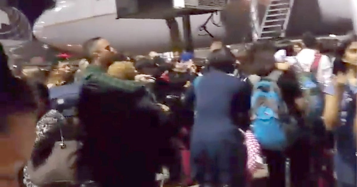 Police detain man dressed as Zorro just before Los Angeles airport panic - CBS News