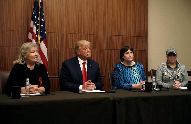2016-10-10t002823z-1855786043-s1beugbnrraa-rtrmadp-3-usa-election-trump-women-1.jpg