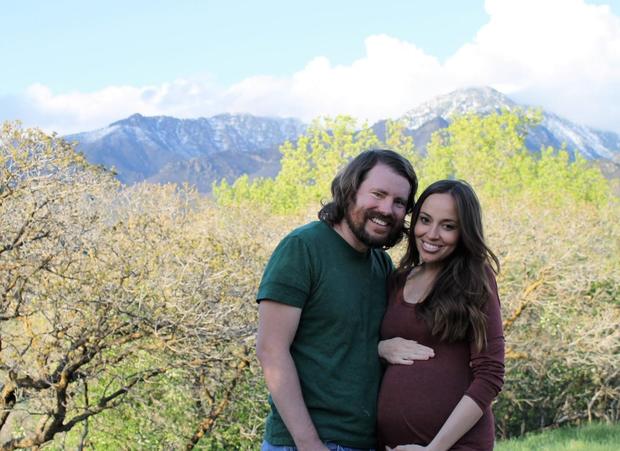 ctm-1117-jared-and-sharry-pregnant.jpg