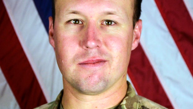 Gold Star family of slain California soldier booed on flight