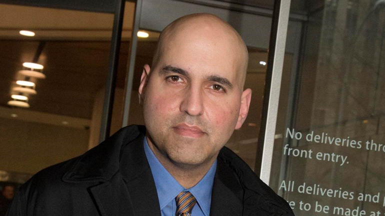 Dr. Michael Weiss