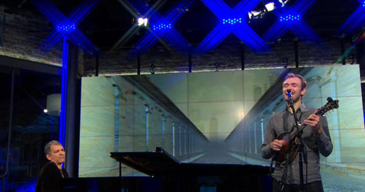 Saturday Sessions: Chris Thile and Brad Mehldau perform "Don't ... - CBS News