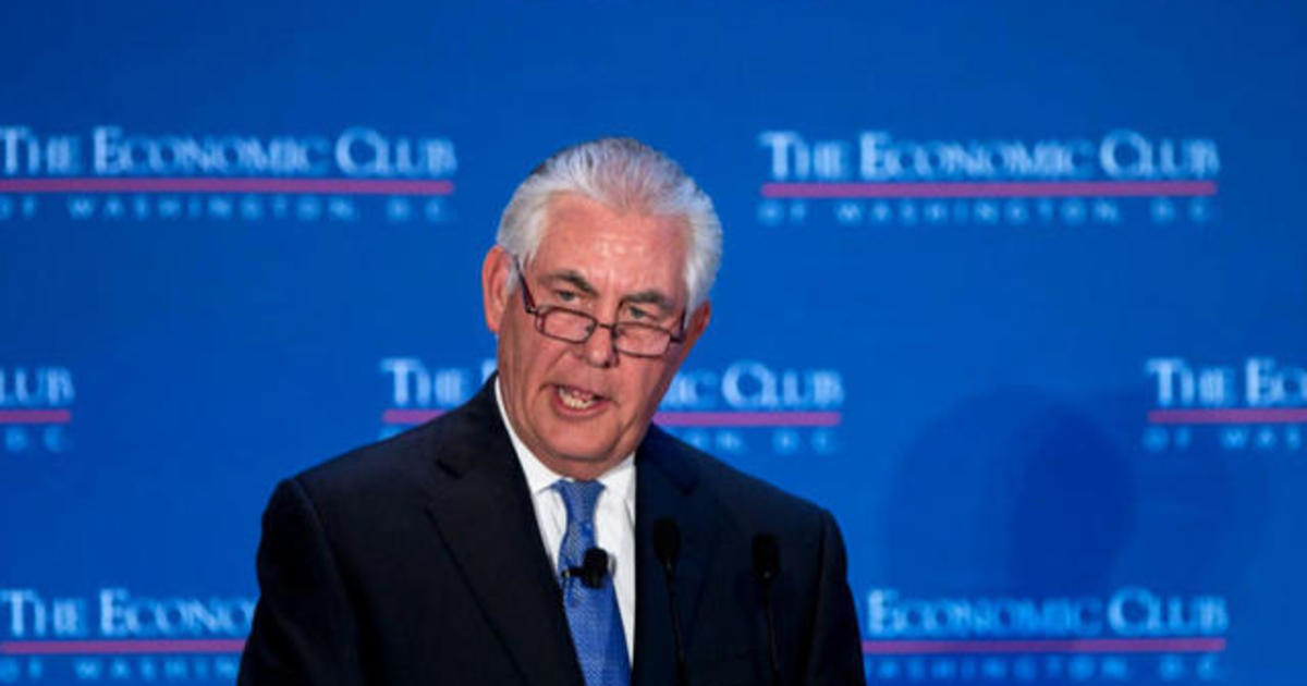 Trump's secretary of state pick Rex Tillerson criticized for ties to Putin