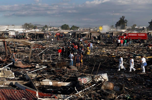 tultepec-fireworks-market-explosion-2-2016-12-20.jpg