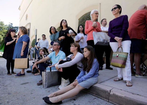 shoppers-merrick-park-florida.jpg