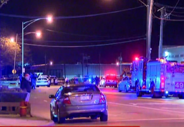 chicago-cops-shot-scene-050217.jpg