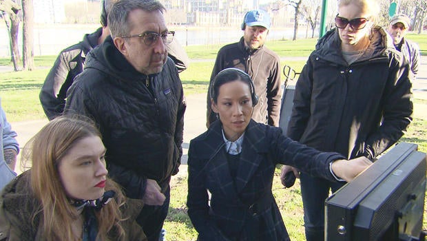 lucy-liu-directing-elementary-b-620.jpg