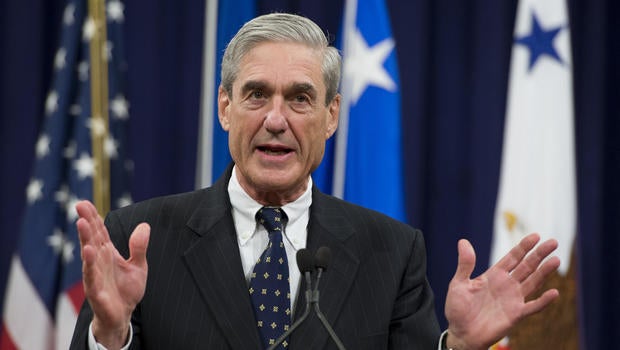 Robert Mueller speaks during a farewell ceremony as he retired from the FBI after 12 years as director