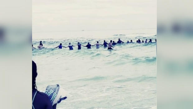 human-chain.jpg