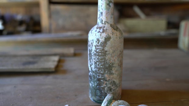 worcestershire-sauce-bottle.jpg 