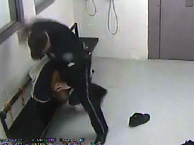 Caught On Tape Officer Hits Inmate Cbs News