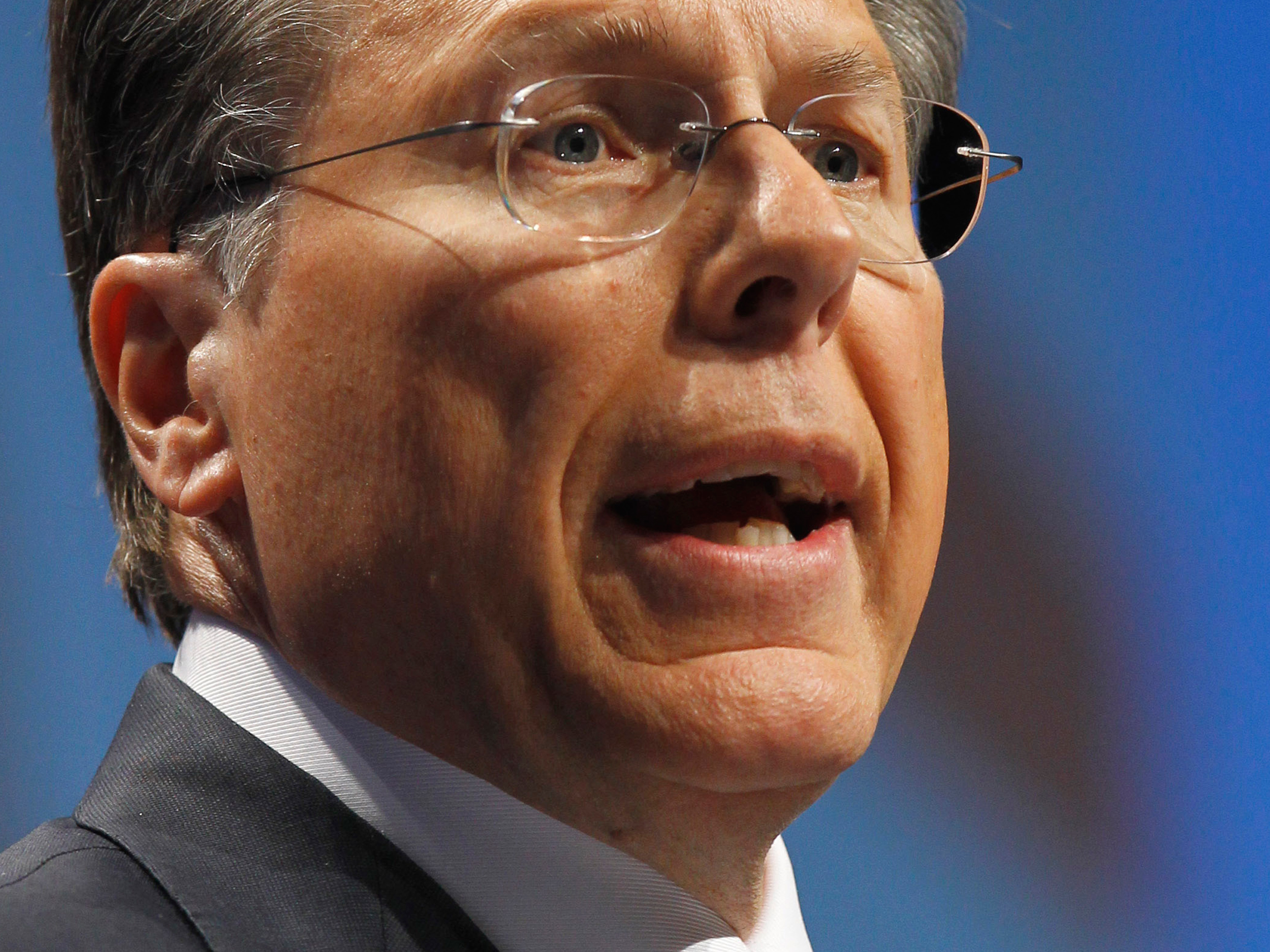 Nras Wayne Lapierre Government Policies Are Getting Us Killed Cbs News 