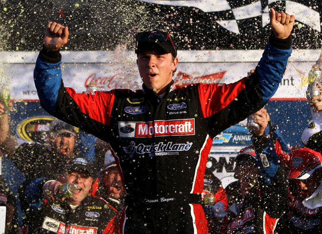 20 Year Old Trevor Bayne Wins Daytona 500 Cbs News