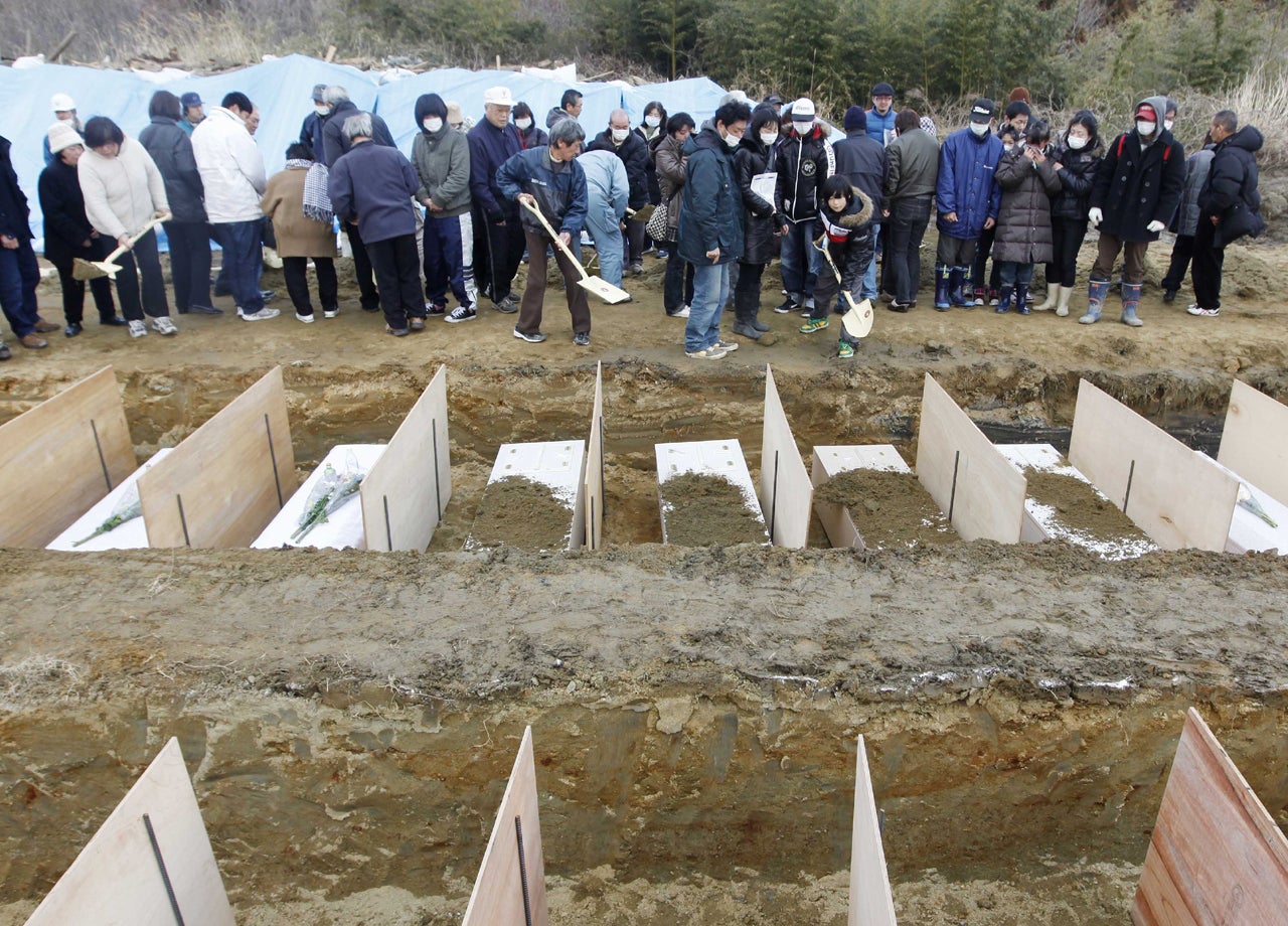 Burials of disaster victims deepen Japan's tragedy CBS News