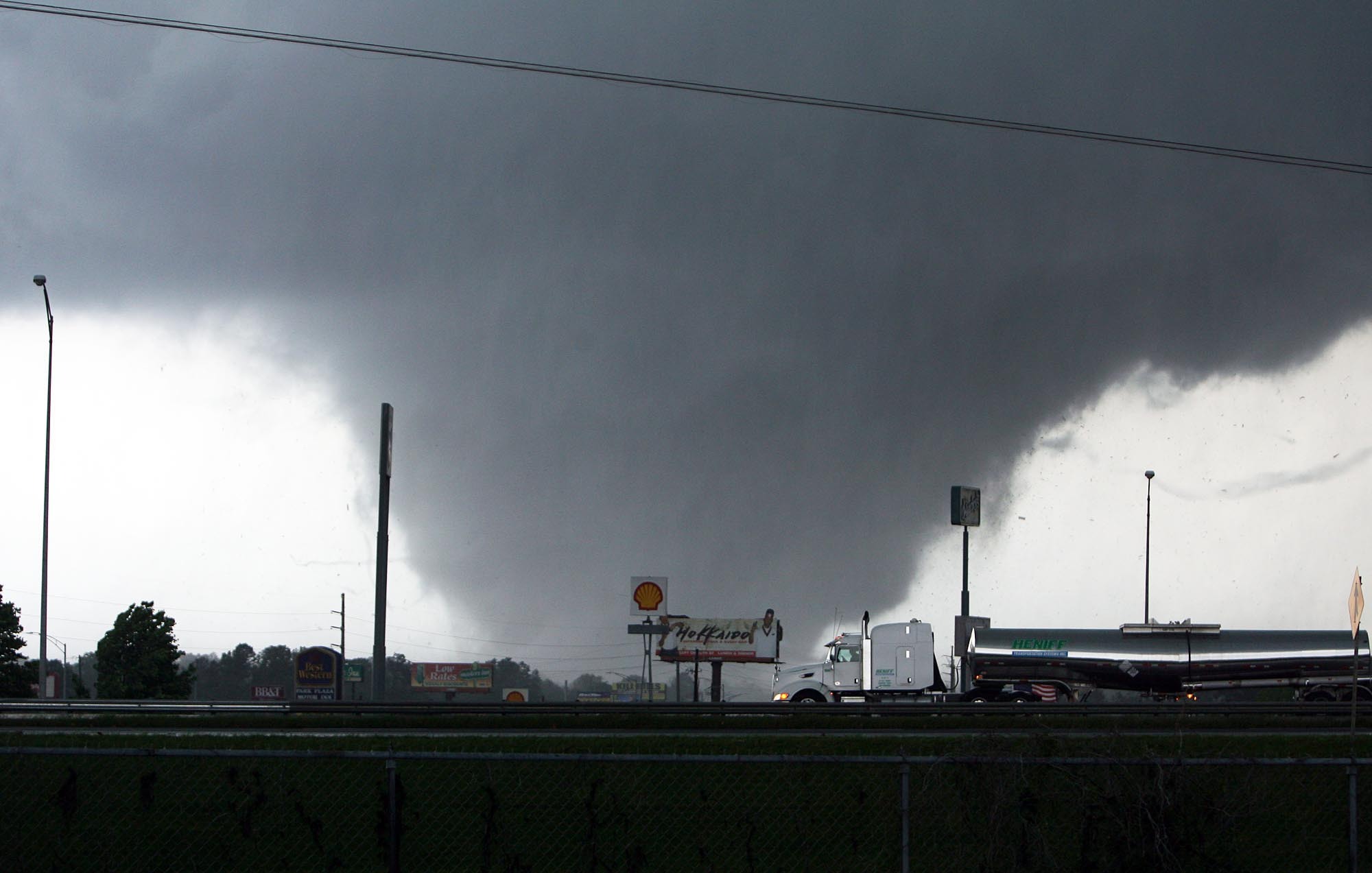 NOAA Record 226 tornadoes in 24 hours last week CBS News