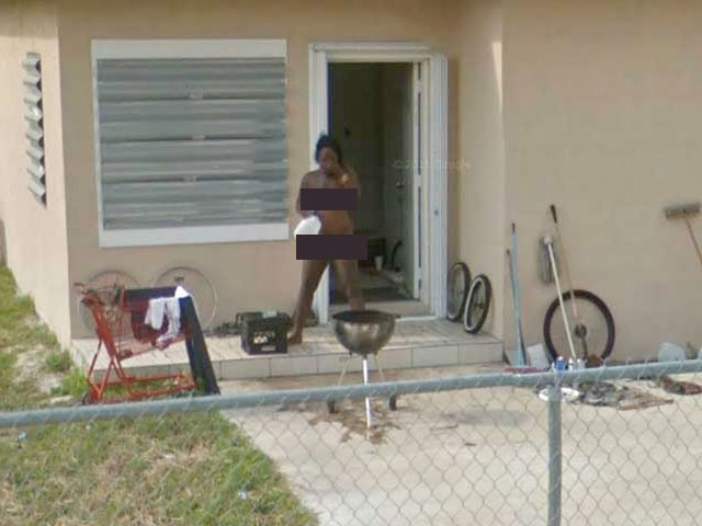 Google Street View catches naked Florida woman - CBS News