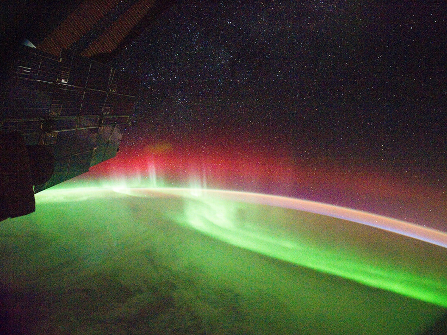 Rare footage of the southern lights Photo 1 Pictures CBS News