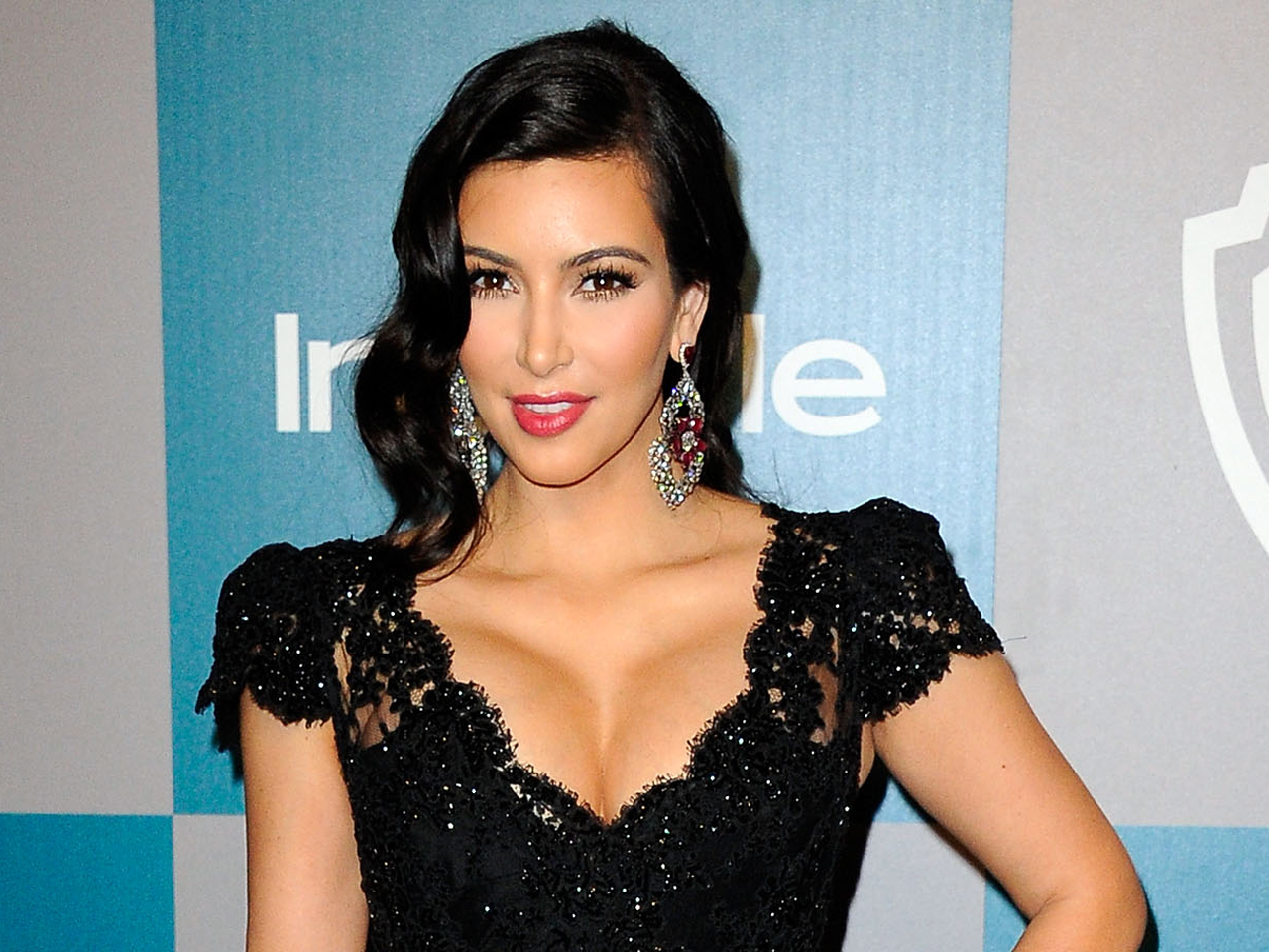 genvinde Claire Arbejdskraft Kim Kardashian to be on Lifetime show "Drop Dead Diva" - CBS News