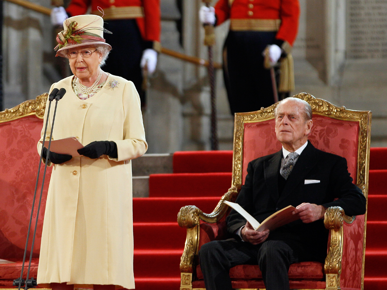 Queen Elizabeth II vows continued service in Diamond Jubilee speech to Parliament CBS News