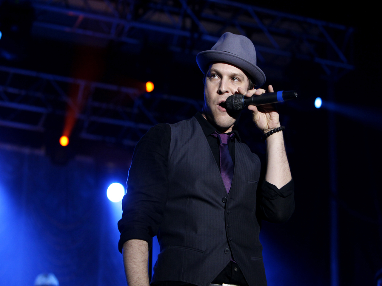 Gavin DeGraw to tour following "Dancing With the Stars" elimination