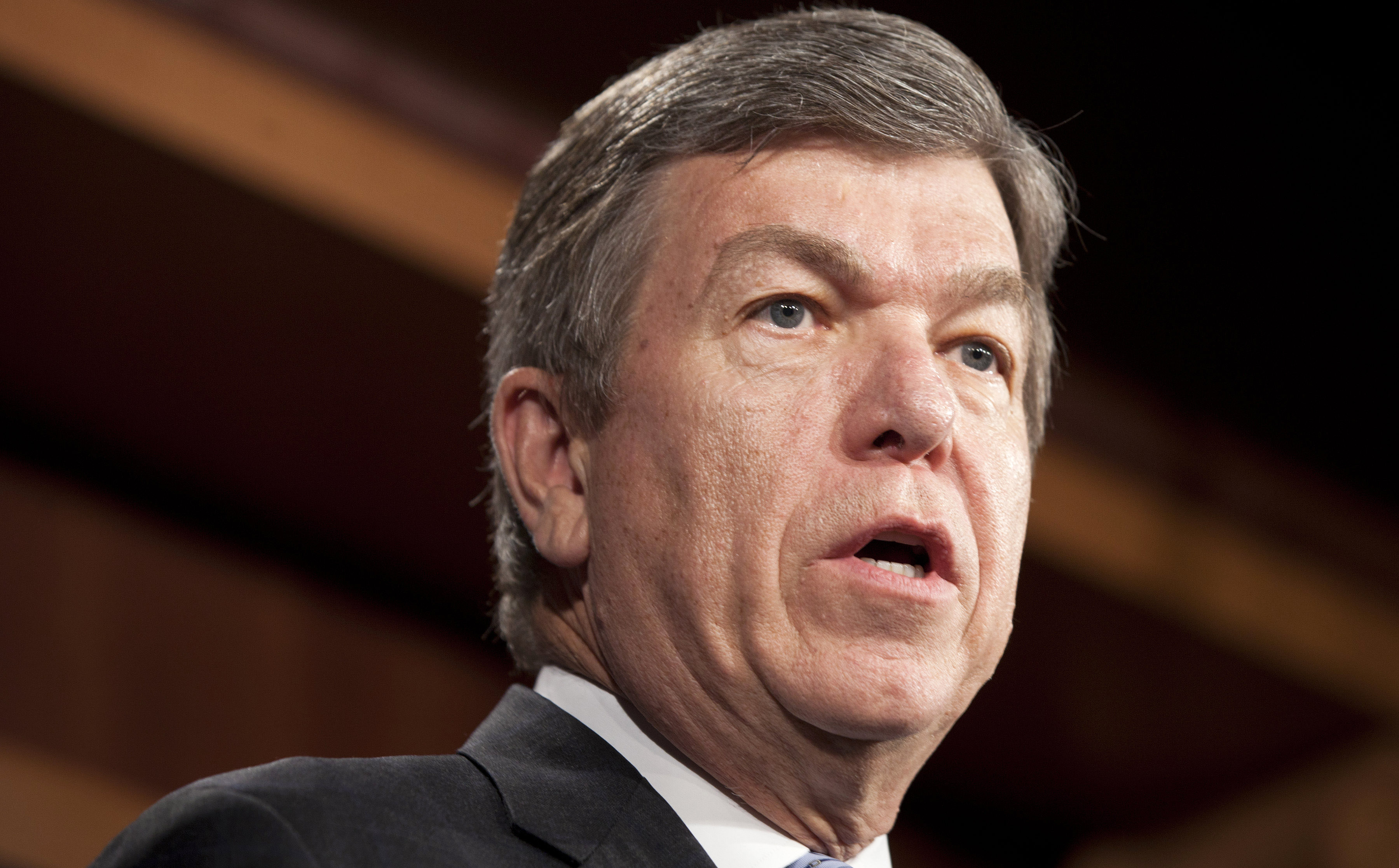 Senator Blunt: Democrats focus on "the wrong things" - CBS News