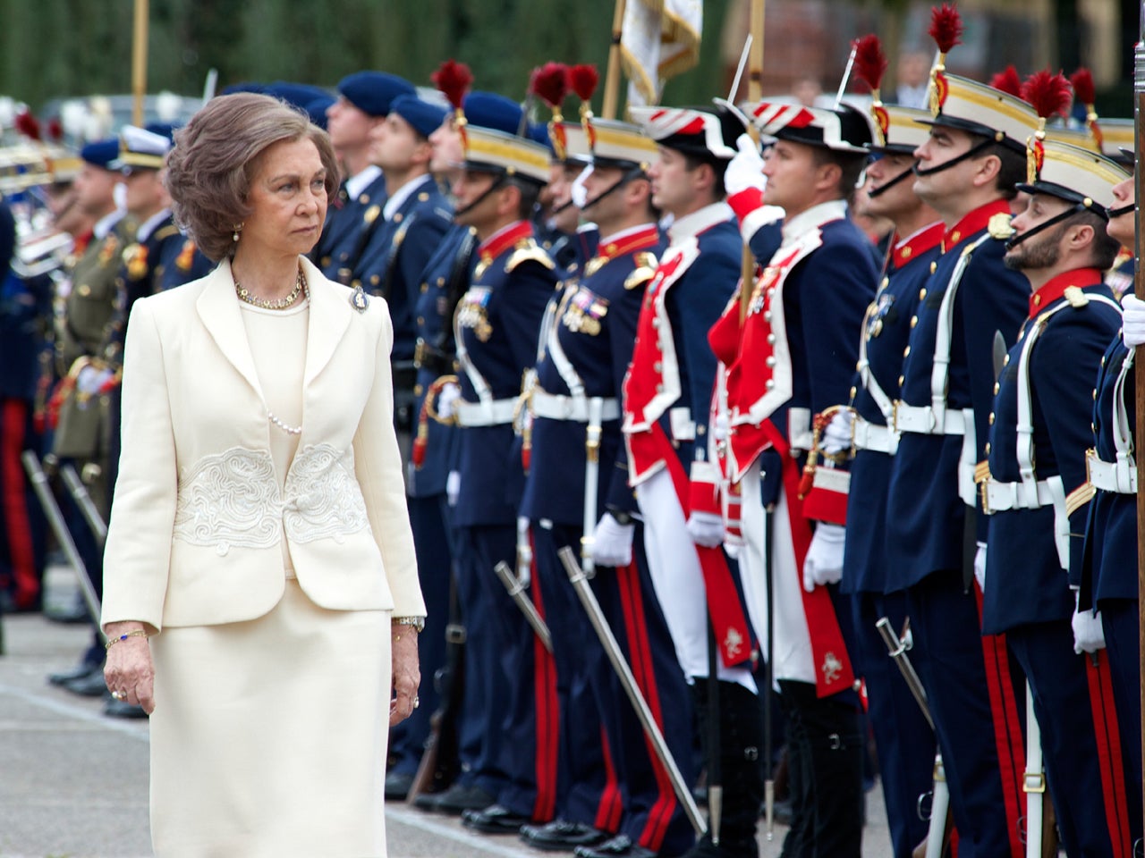 Spain's queen snubs Britain's Diamond Jubilee celebrations over