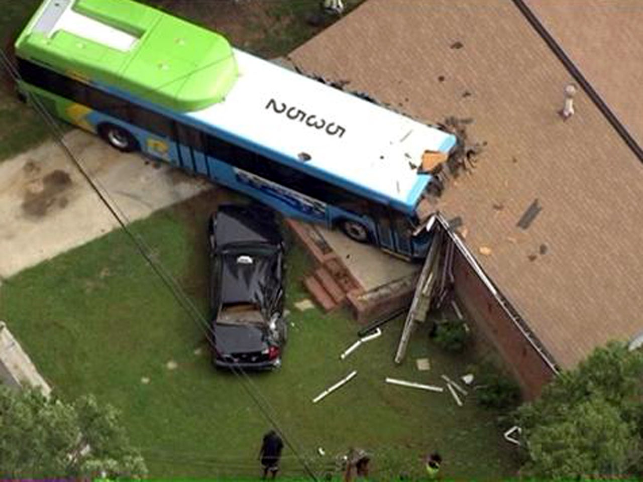 Bus crashes into house outside Washington, D.C. CBS News