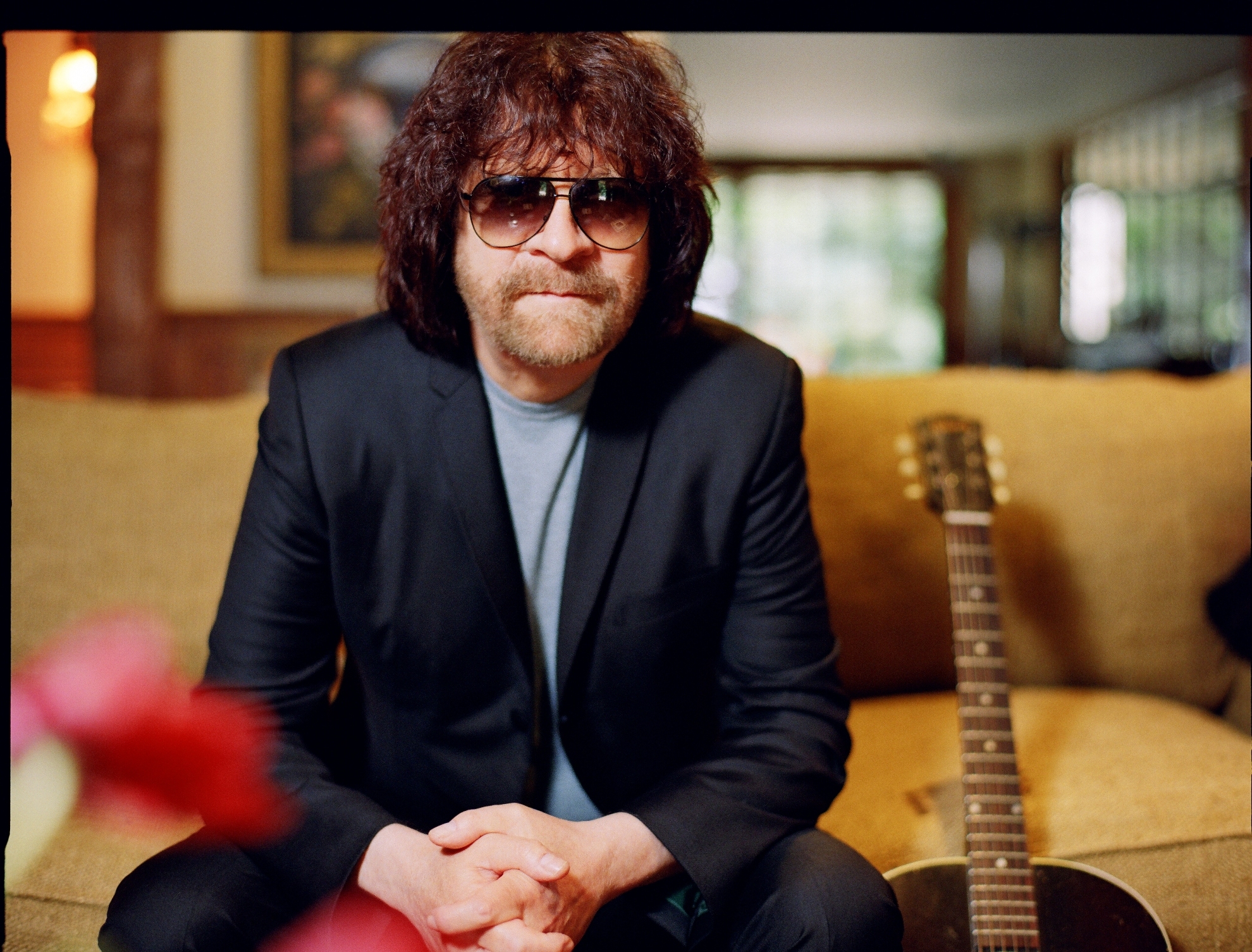 ELO's Jeff Lynne returns to the spotlight CBS News