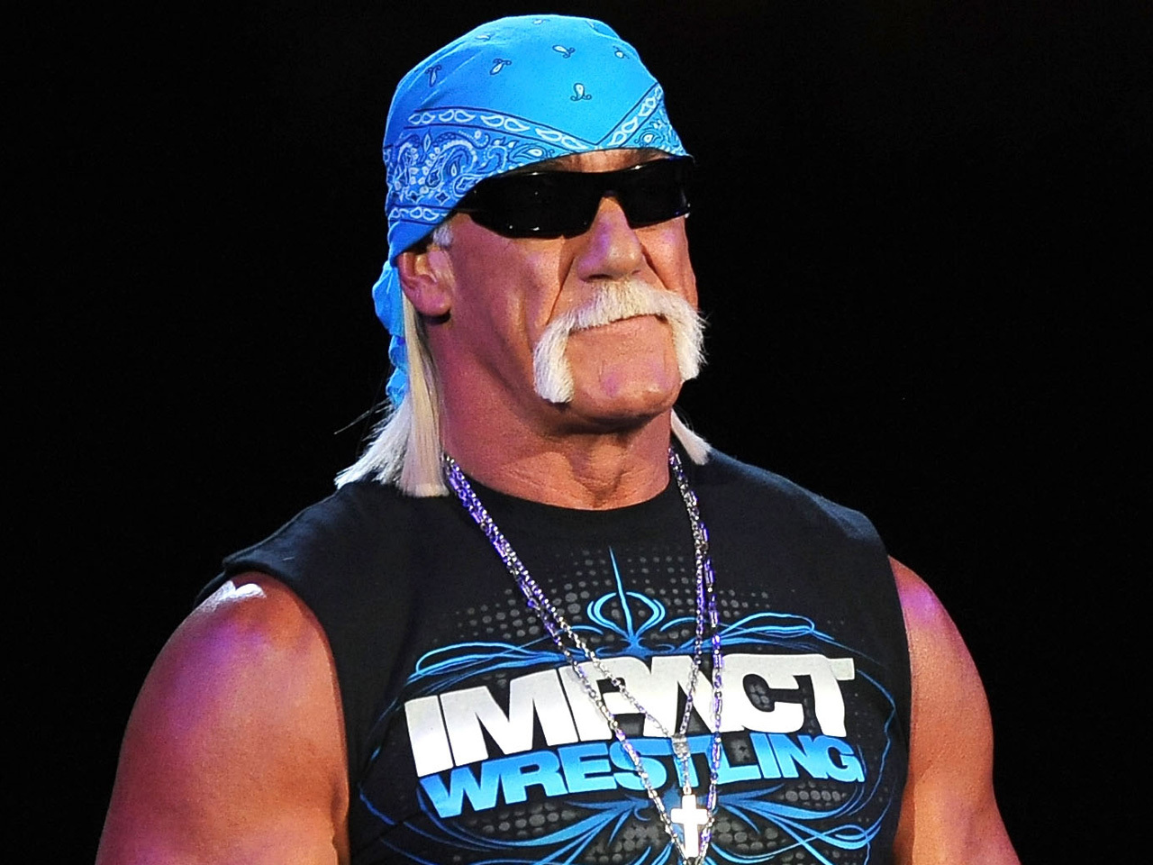 Hulk Hogan To File Lawsuits Over Sex Tape Cbs News