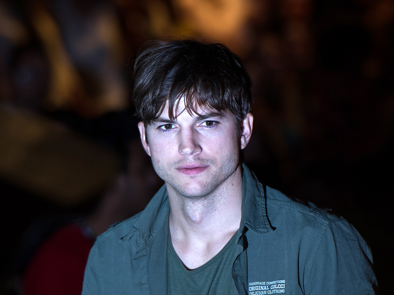 Ashton Kutcher Arrested Related Keywords & Suggestions - Ash