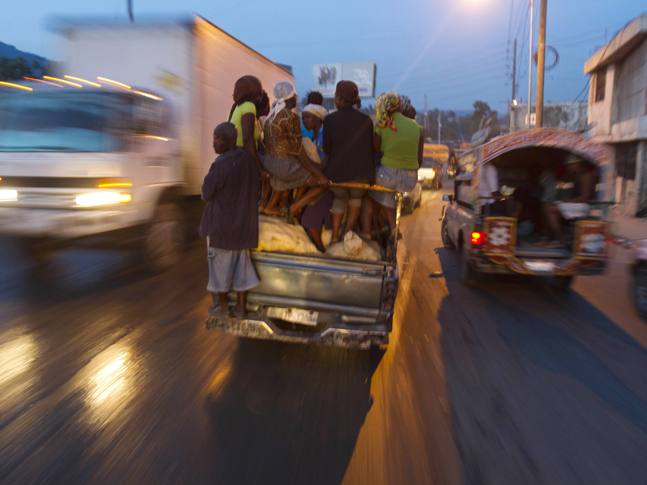 State Dept. issues travel advisory for Haiti CBS News