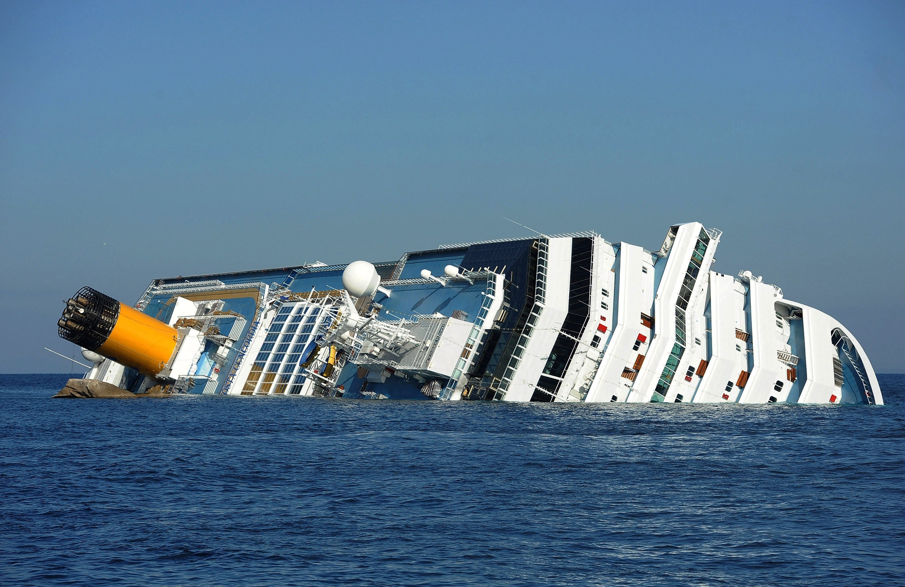 Huge Salvage Operation To Turn The Costa Concordia Cbs News