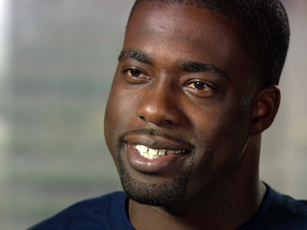 Brian Banks Football Player Exonerated In Rape Case Signs With Atlanta Falcons Cbs News