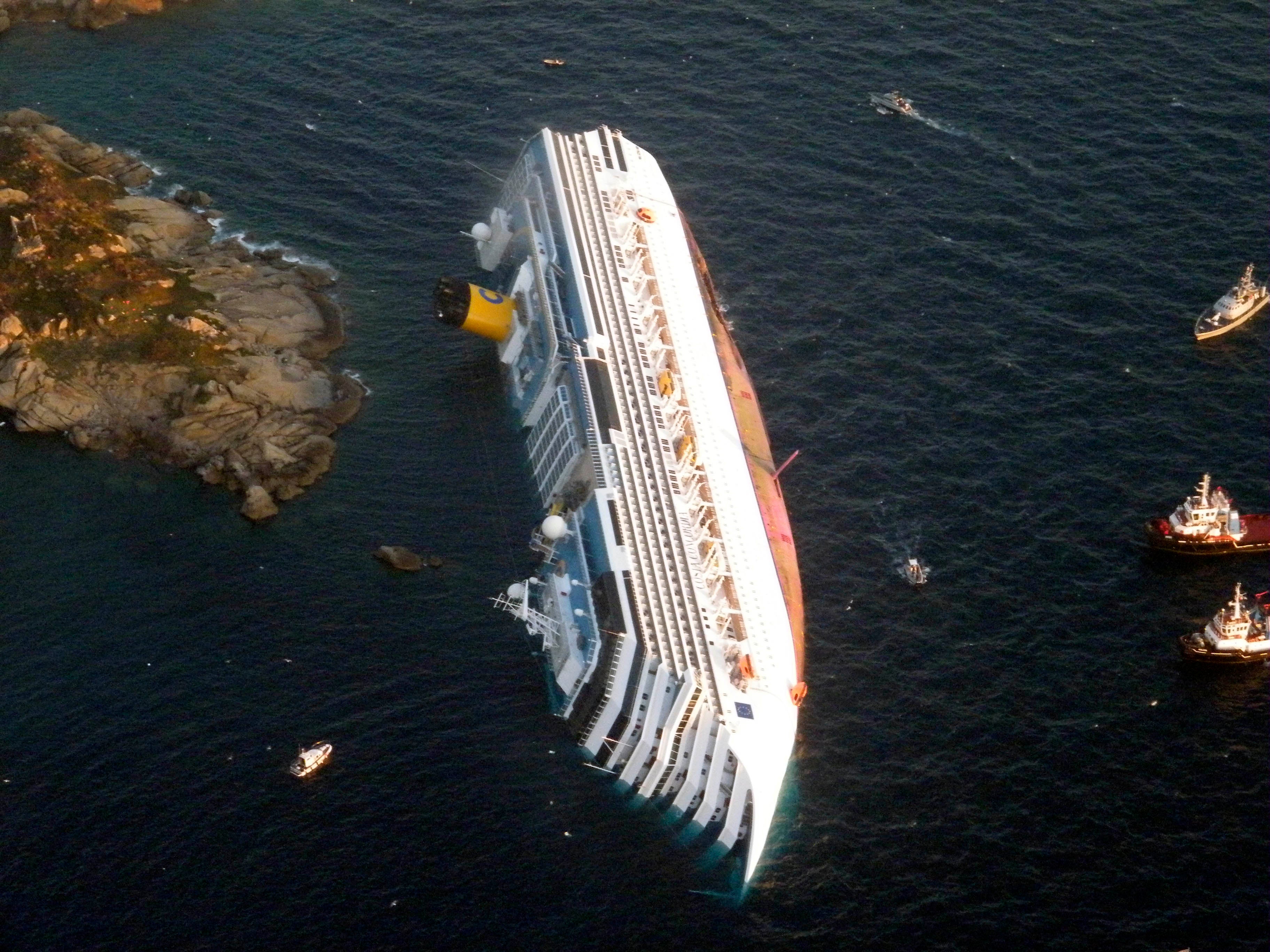 Costa Fined 1 3m For Concordia Wreck Cbs News