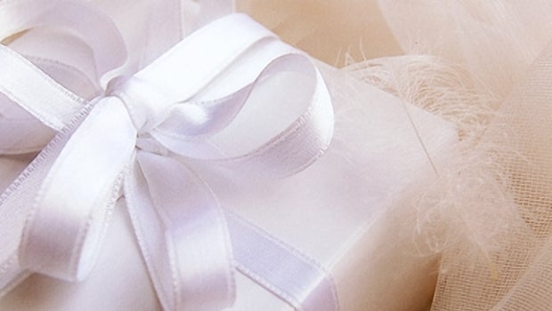 Wedding Gift Etiquette What To Give And How Much Cbs News