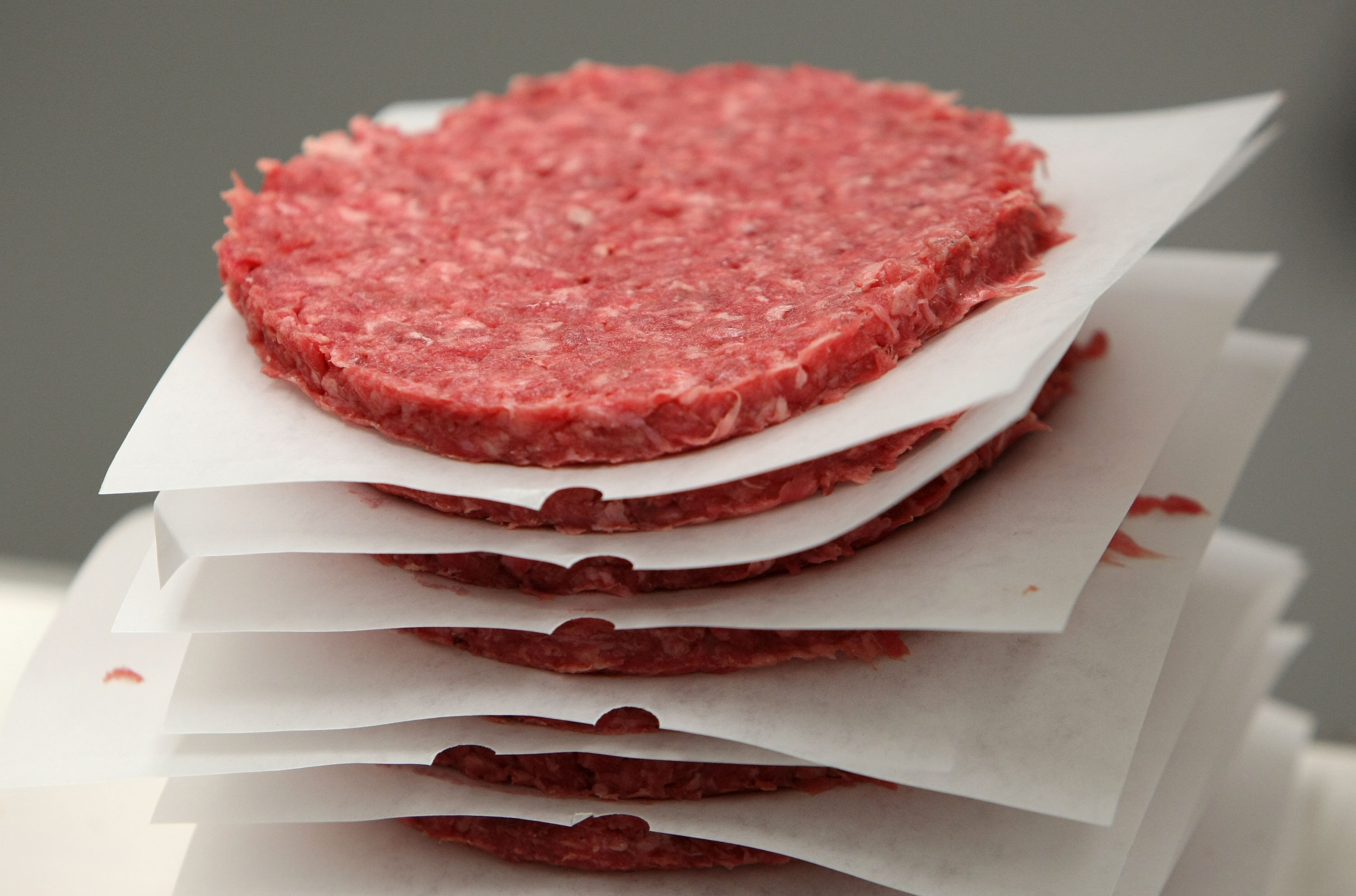 Cannibal Sandwiches Filled With Raw Beef Sicken Wisconsin Locals Cbs News