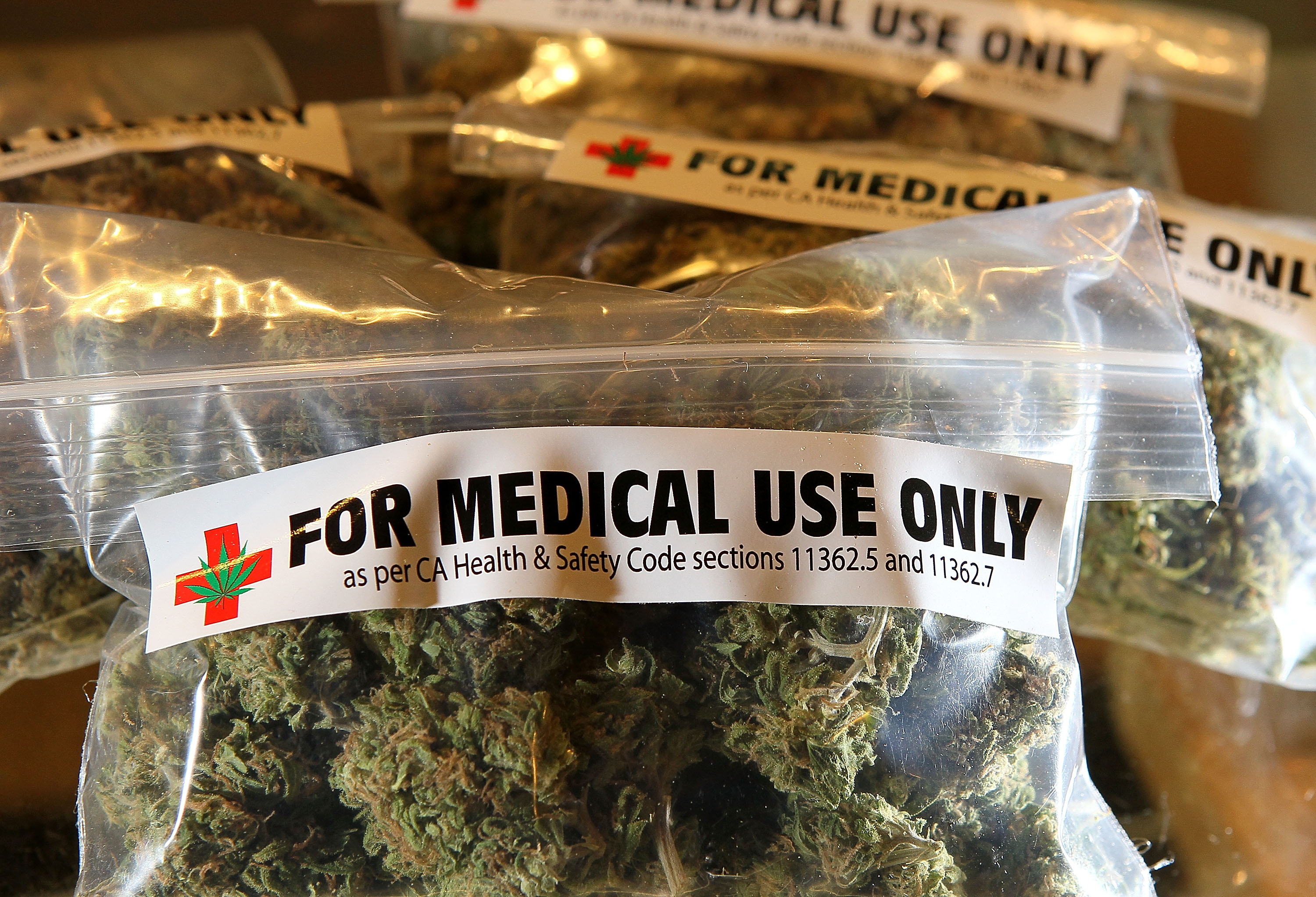 Medical marijuana's "benefits" often not backed by science - CBS News
