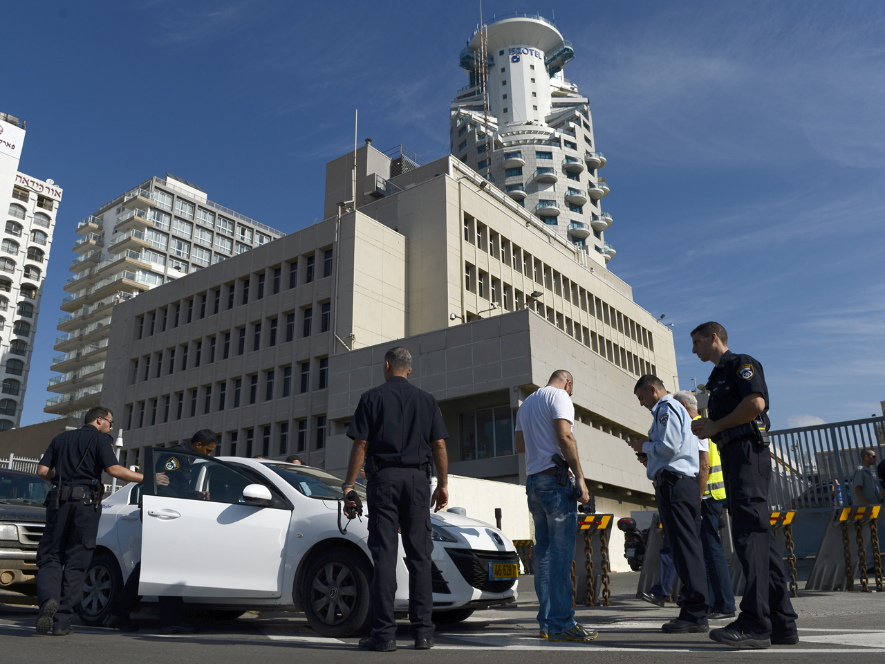 Trump Signs Waiver Delaying Promised Embassy Move In Israel Cbs News