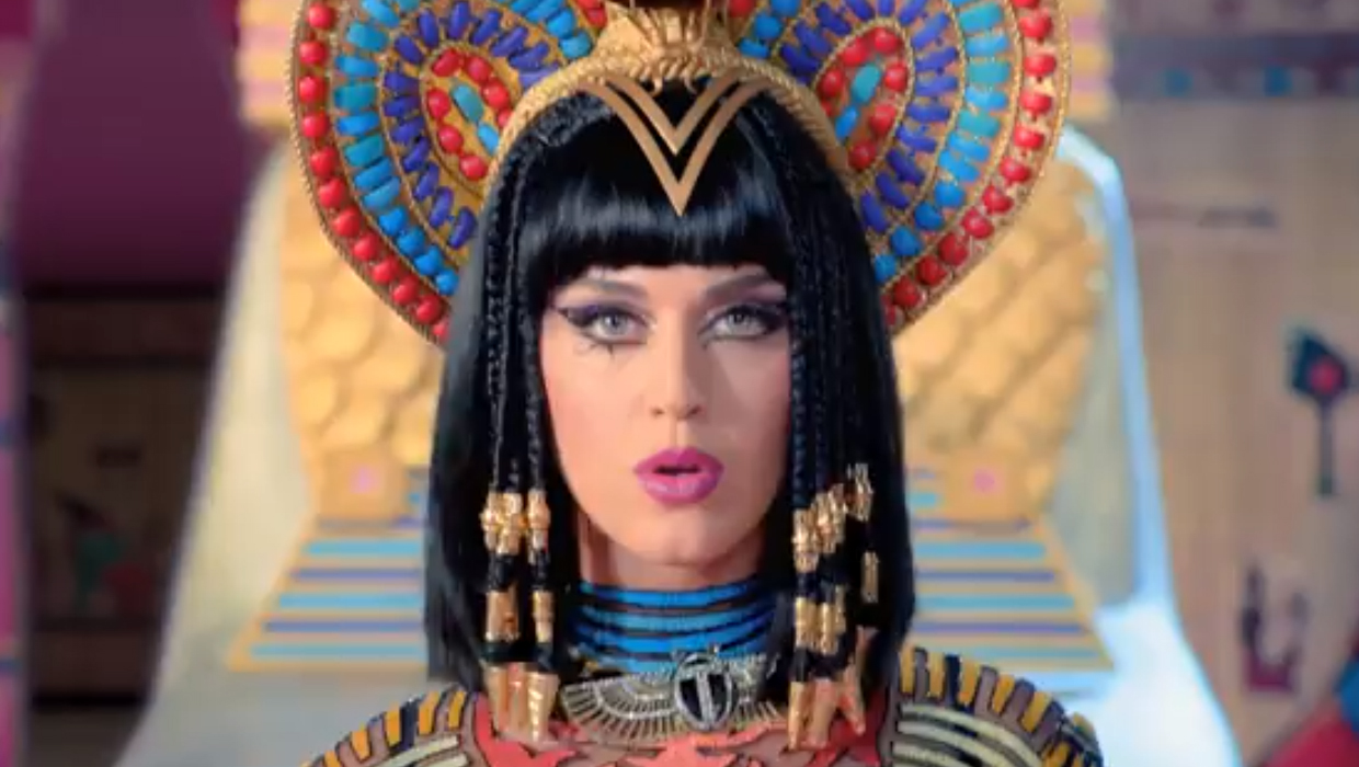 Katy Perry Horse Porn - Katy Perry premieres Egyptian-themed \