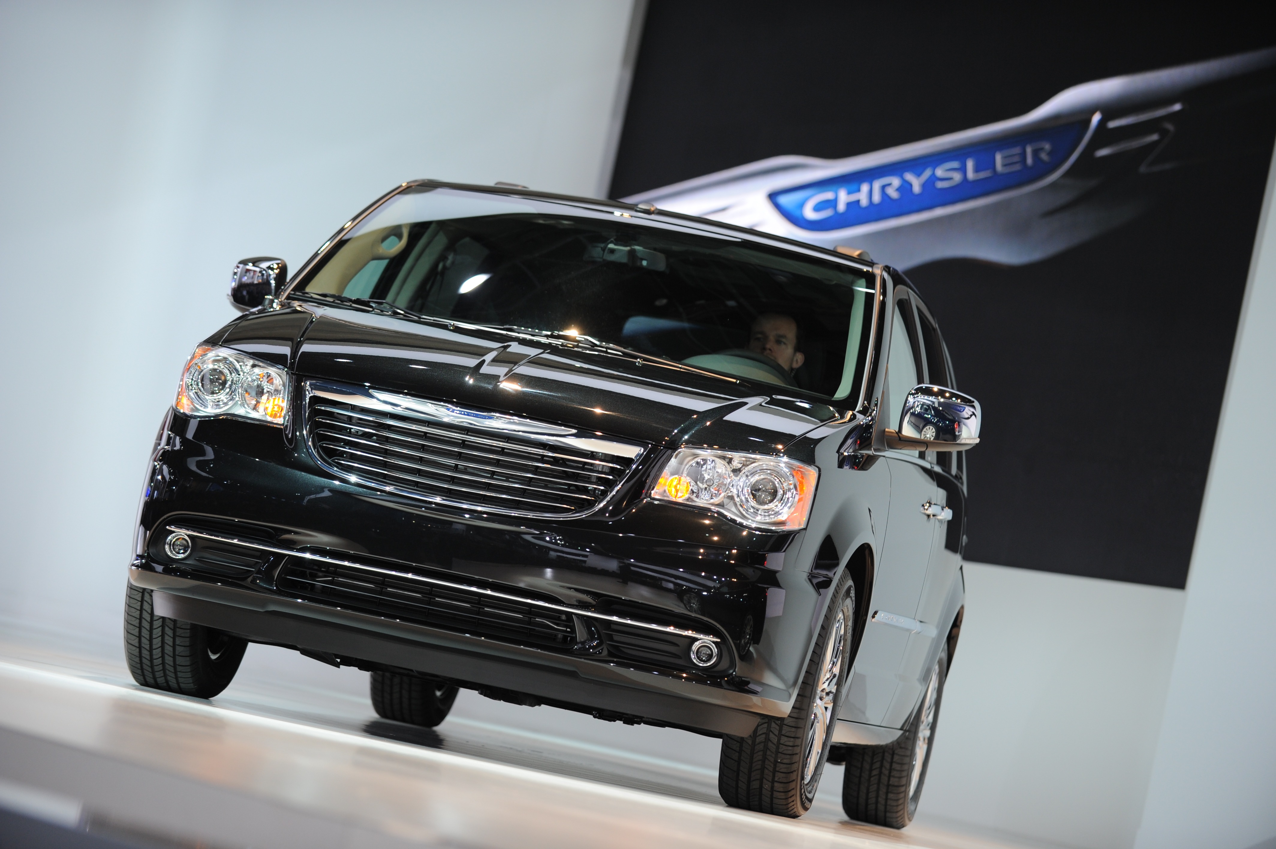 Chrysler Faces Major New Recall Cbs News