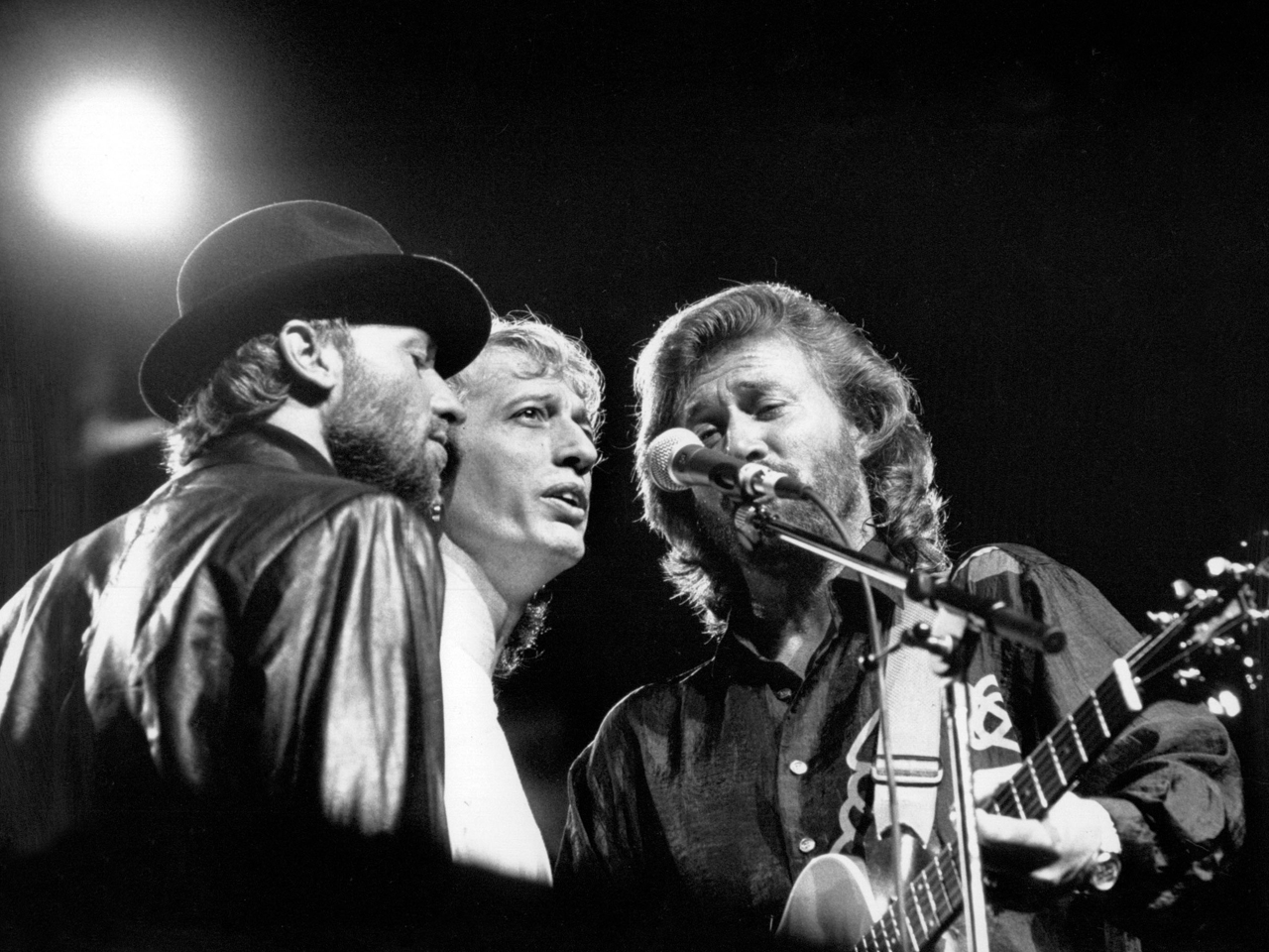 bee gees barry gibb tour