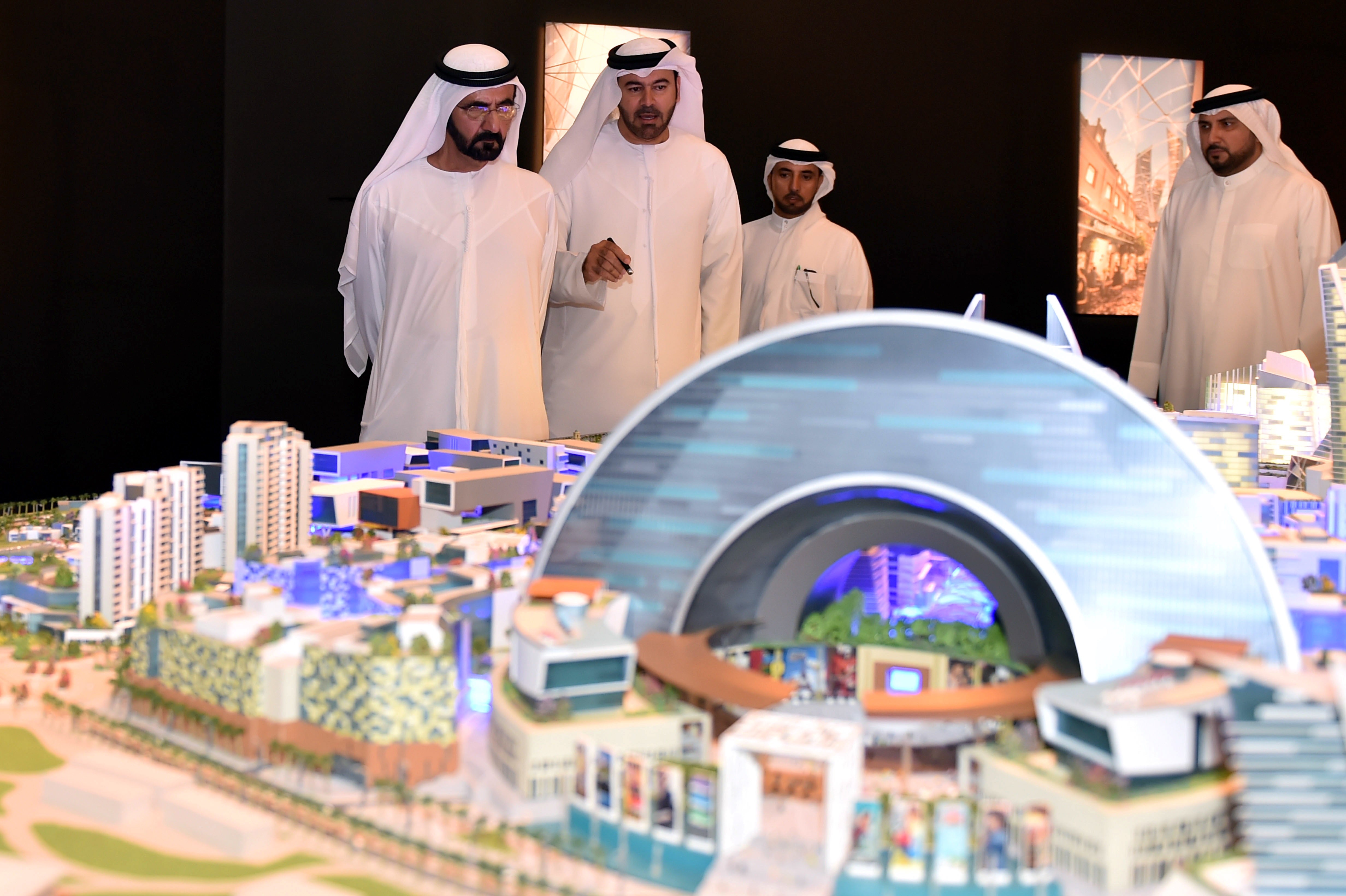 Dubai Planning The World S Biggest Shopping Mall Cbs News