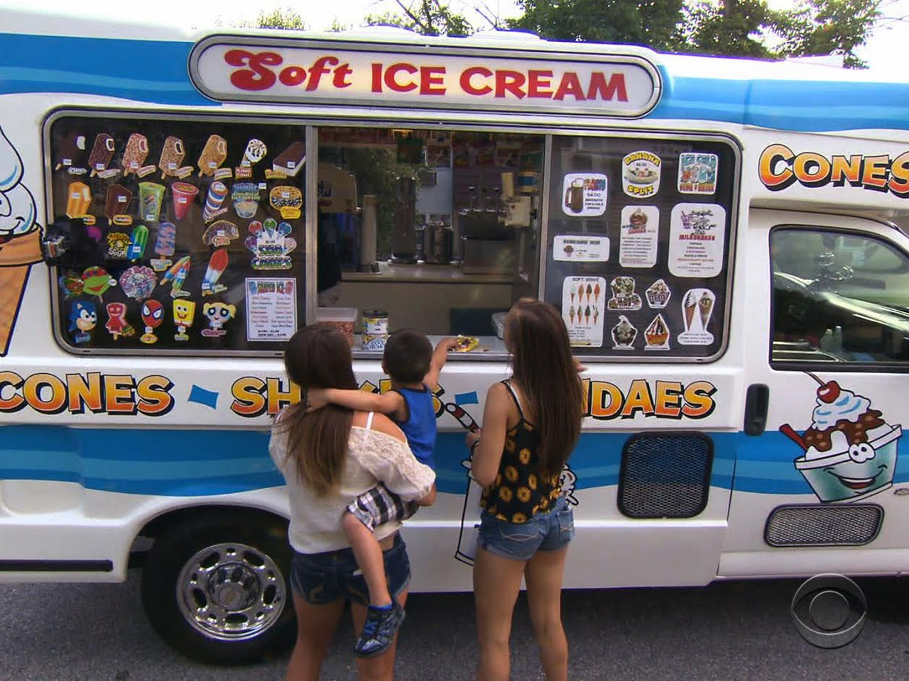 We all scream for the ice cream truck - CBS News