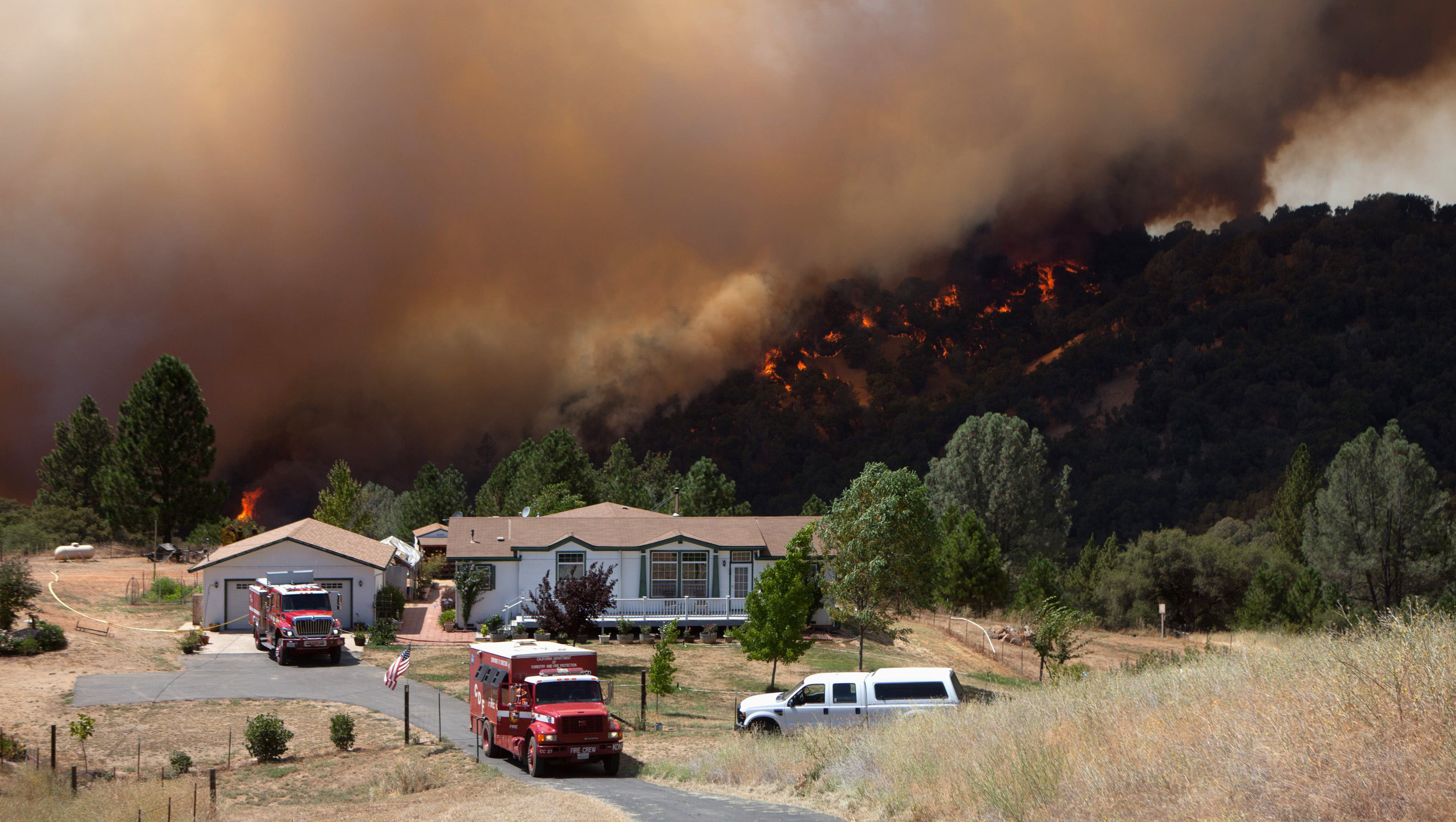 Growing California Wildfire Threatens Sacramento Area Cbs News