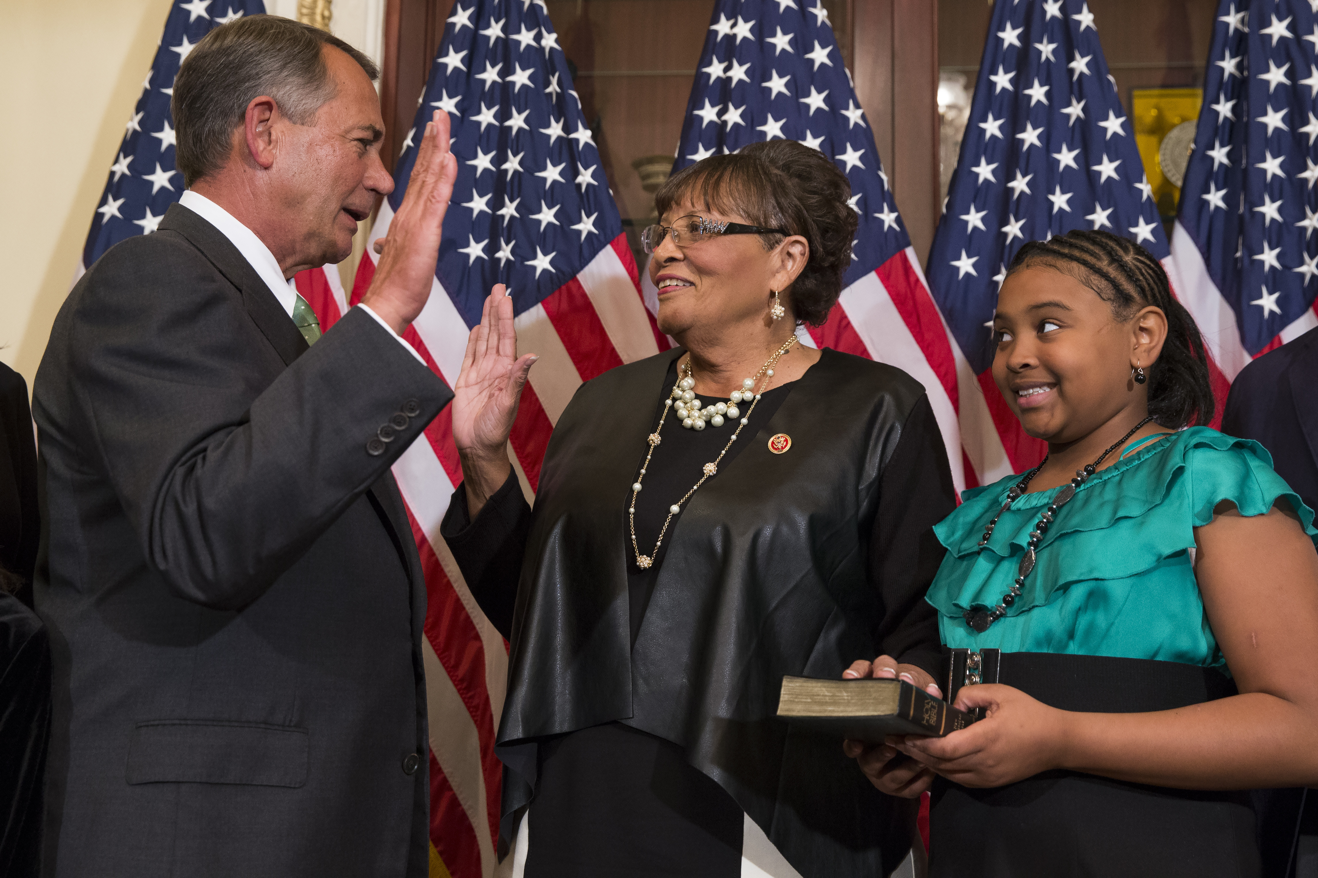 100th Female Member Of Congress Sworn In Cbs News 0858