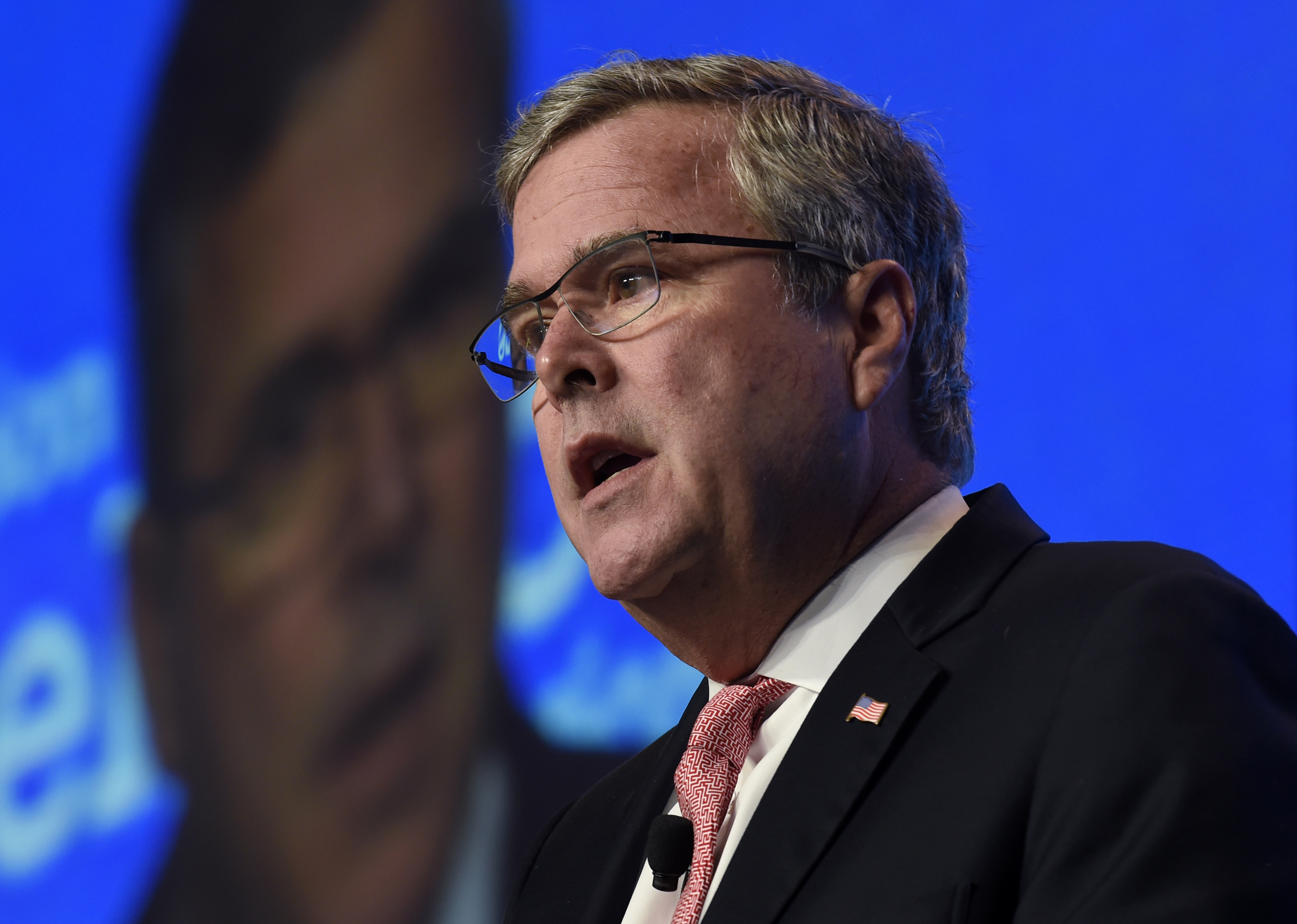 Jeb Bush Defends Common Core Standards Cbs News