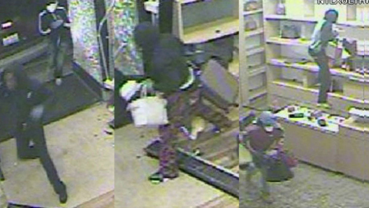 Louis drive-thru, smash-and-grab heist isn't the first in Chicago suburbs - CBS News