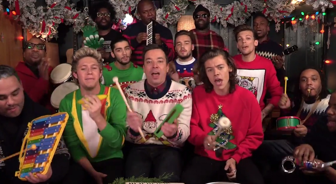 One Direction and Jimmy Fallon take on "Santa Claus is Coming to Town